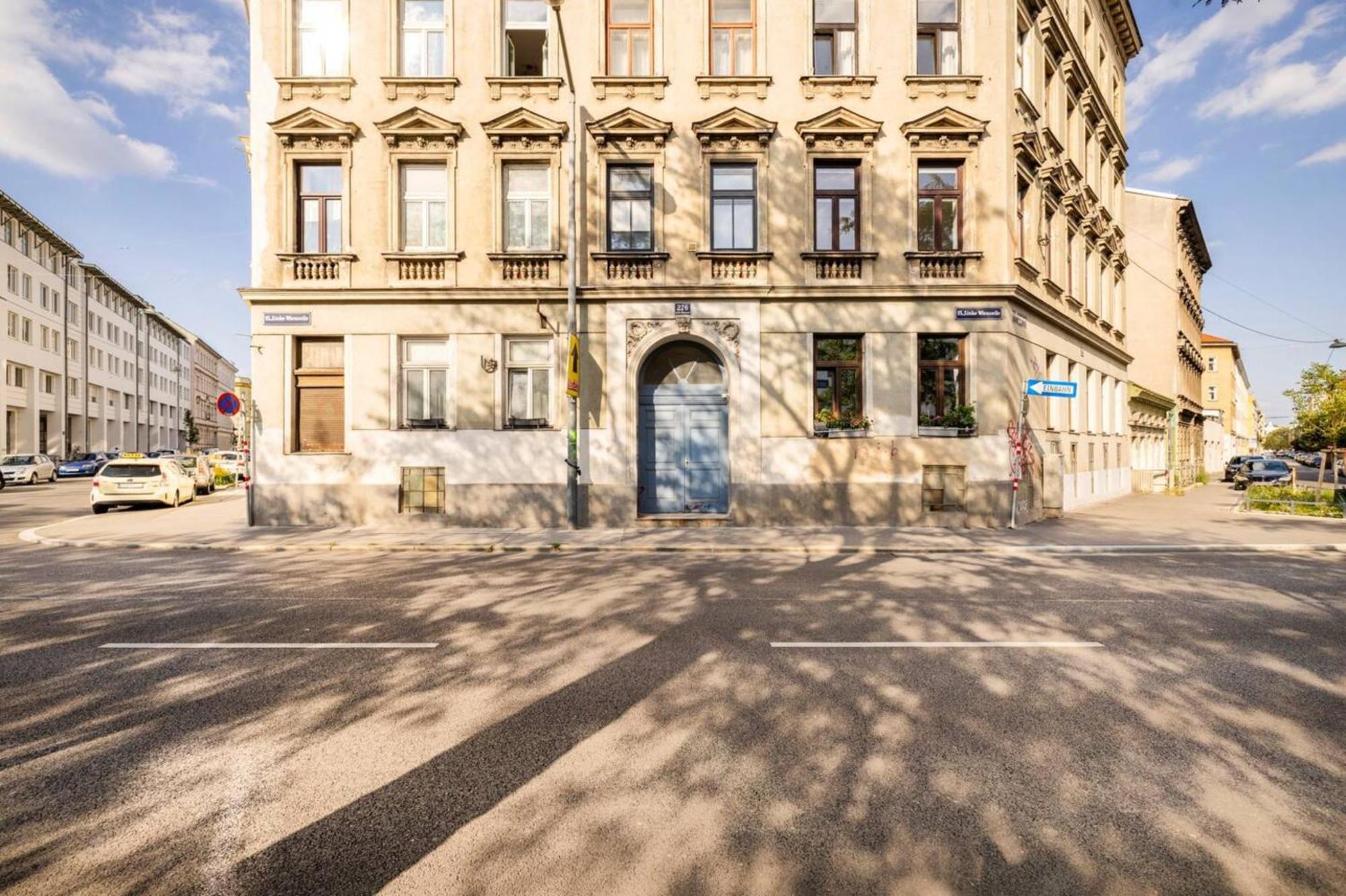 Apartment Near Schoenbrunn & Metro Вена Экстерьер фото